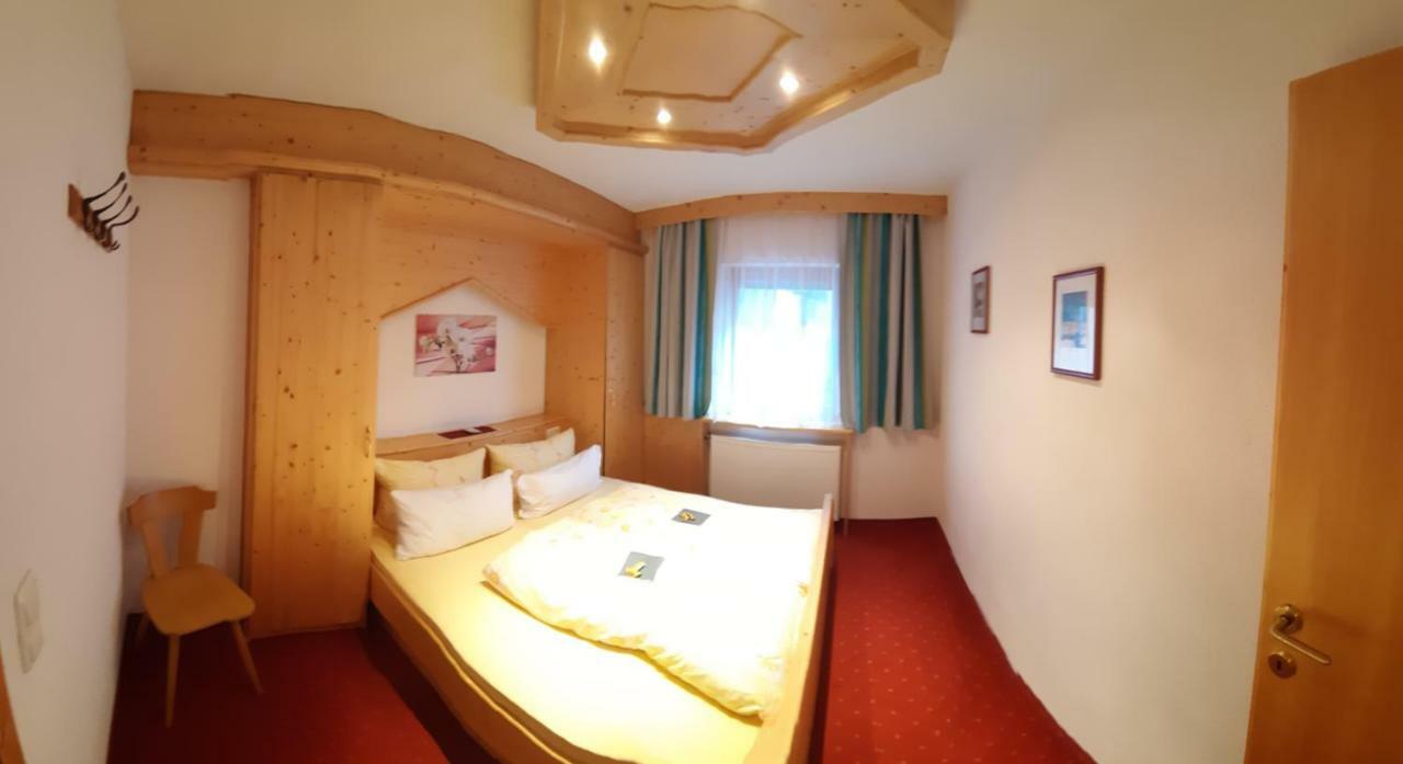 Ferienwohnung Christina Gundolf Wenns Esterno foto