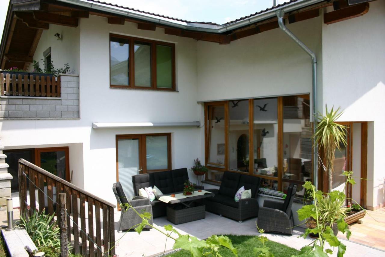 Ferienwohnung Christina Gundolf Wenns Esterno foto